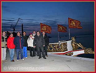 Natale di Venezia: Il gruppo della Risalita pochi minuti prima della Partenza verso Cremona