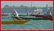 Murano 2010 Regata Donne su Pupparini ad un remo