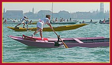 Murano 2010 Regata Donne su Pupparini ad un remo
