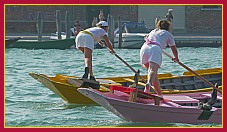 Murano 2010 Regata Donne su Pupparini ad un remo