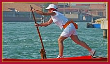 Murano 2010 Regata Donne su Pupparini ad un remo