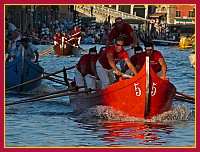 Regata Storica 2009 su Caorline - Rosso (Pellestrina): Renzo Savoldello, Massimo Tonello, Diego Seno, Michele Vianello, Alberto Busetto, Alessandro Secco