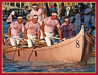 Regata Storica 2009 su Caorline - Rosa (Jesolo): Marco Lazzarini, Sandro Tagliapietra “Ciaci”, Enrico Tagliapietra “Panna”, Marino Almansi, Mattia Costantini, Damiano Allegretto