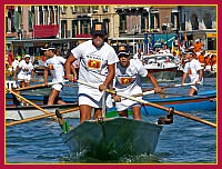 Regata Storica 2009: Regata de le Maciarèle Junior su Mascarete a 2 remi - (Remiera Canottieri Cannaregio) Zuleika Fabris (popiùr) e Linda Doni (provièr)