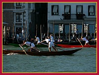 Regata Storica: Regata delle Donne su Mascarete a due remi