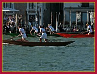 Regata Storica: Regata delle Donne su Mascarete a due remi