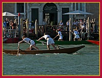 Regata Storica: Regata delle Donne su Mascarete a due remi