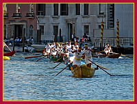 Regata Storica: Regata delle Donne su Mascarete a due remi