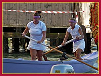 Regata Storica: Regata delle Donne su Mascarete a due remi - Maika Busato (Popiùr) e Erika Zane (provièr)