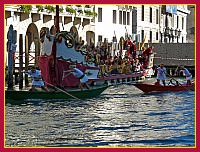 Regata Storica: Regata delle Donne su Mascarete a due remi